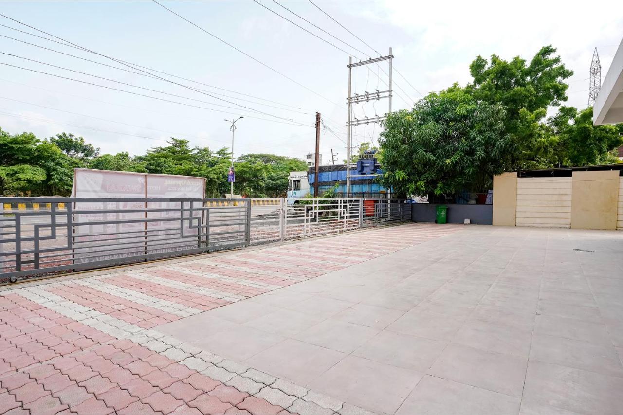 Fabhotel Swaraj Shirgaon  Esterno foto