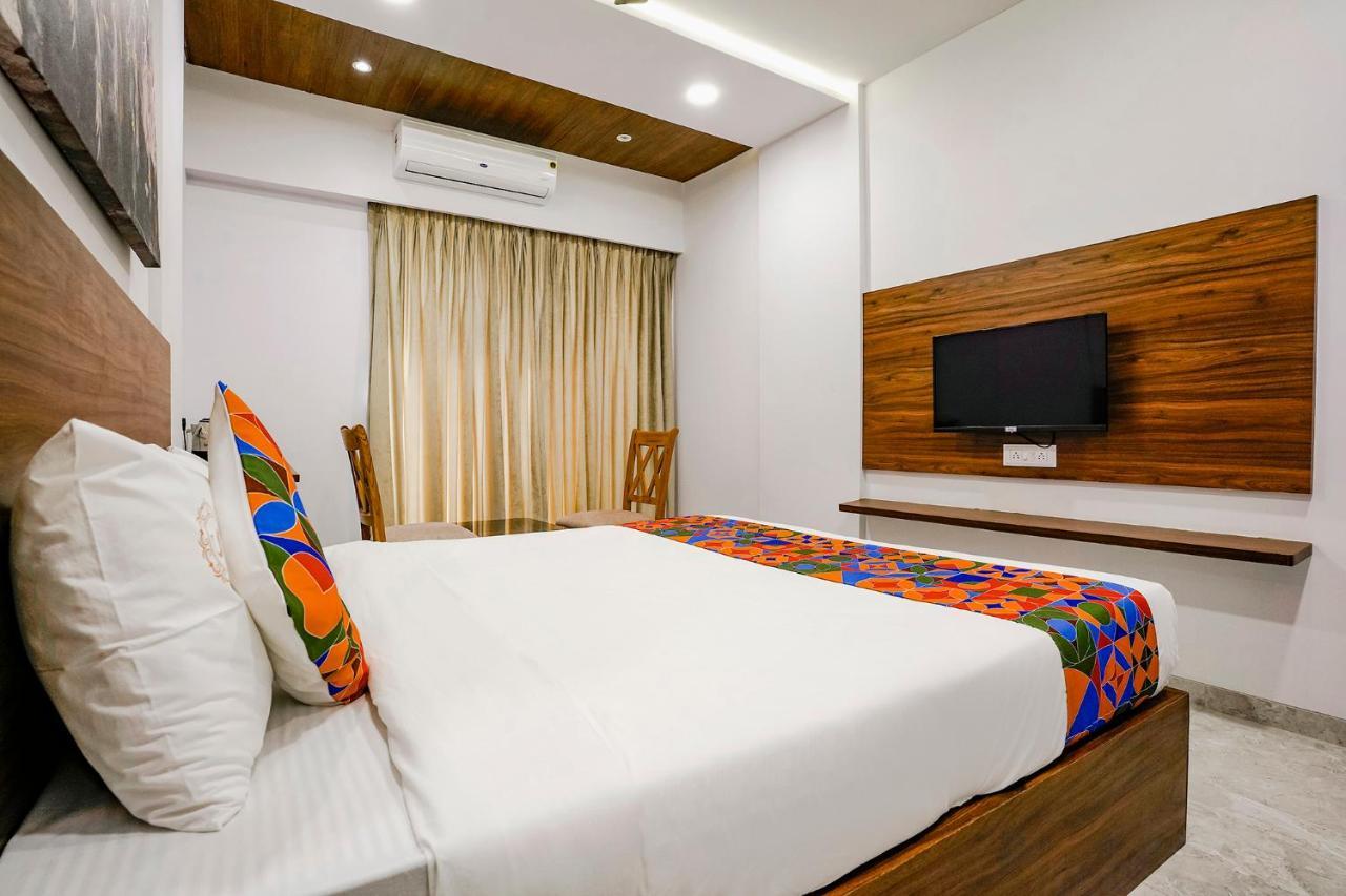 Fabhotel Swaraj Shirgaon  Esterno foto